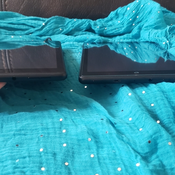 Black Tablet - Electronics Accessory - Picture 10 of 11